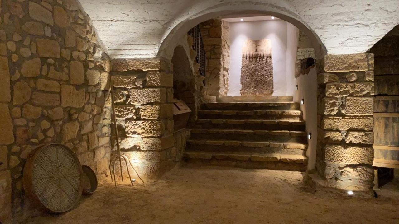 Casa Llobera 1792 Hotel La Pobla de Cervoles Bagian luar foto